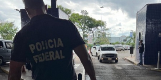 PF cumpre dois mandados de prisão contra foragidos acusados de roubo