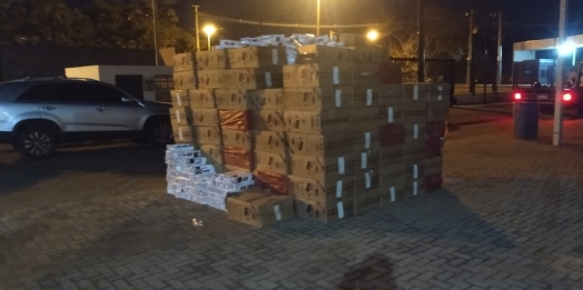 PF e BPFRON apreendem 100 mil carteiras de cigarros paraguaios em depósito clandestino