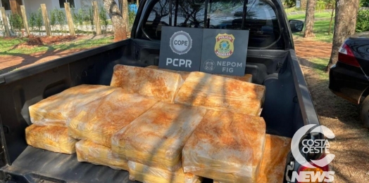 PF e COPE apreendem embarcação com 500 quilos de maconha em Santa Helena