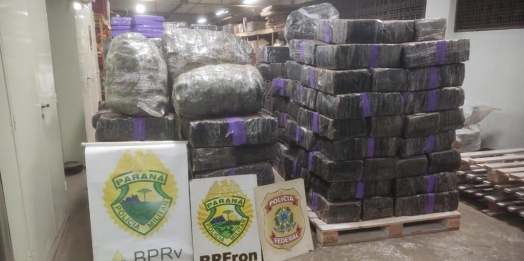 PF e Polícia Militar apreendem carreta com 4 toneladas de maconha na Região Oeste do Paraná