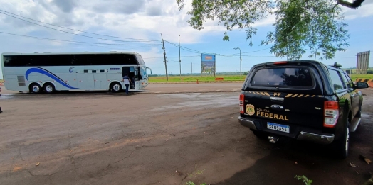 PF e RFB prendem uma pessoa por promover migração ilegal em Foz do Iguaçu