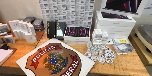 PF prende 2 pessoas por descaminho com mais de 300 mil em mercadorias
