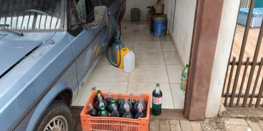 PF prende homem que estocava combustível contrabandeado em Foz do Iguaçu