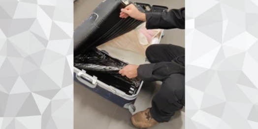 PF prende passageira com cocaína no aeroporto internacional de Foz do Iguaçu