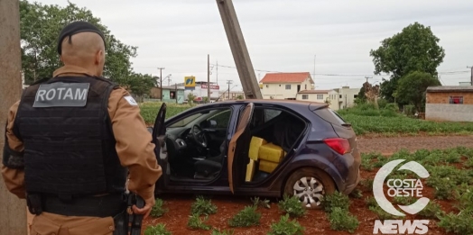 PM recupera carro e apreende meia tonelada de droga em Ouro Verde do Oeste