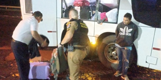 Polícia apreende 20 kg de maconha em ônibus intermunicipal