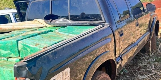 Polícia apreende S10 carregada com 357 kg de droga em Santa Helena