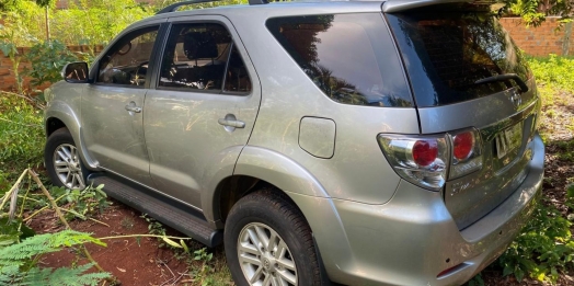 Polícia Civil e PF recuperam caminhonete roubada e prendem homem em Santa Helena
