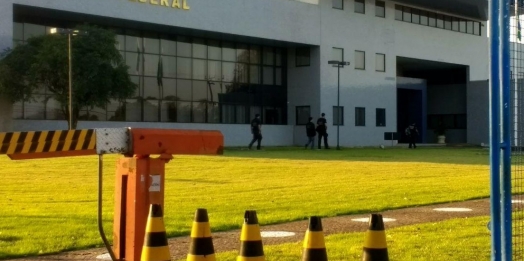 Polícia Federal deflagra Operação Ruta Negra e cumpre mandados na região