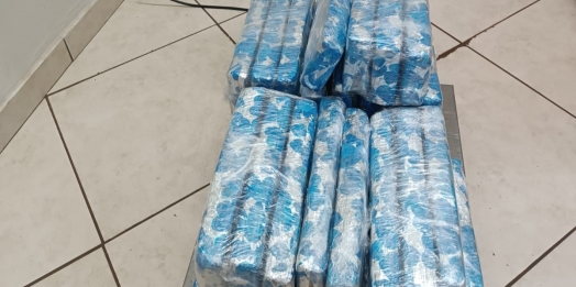 Polícia Militar apreende adolescente com  20Kg de maconha em Foz do Iguaçu