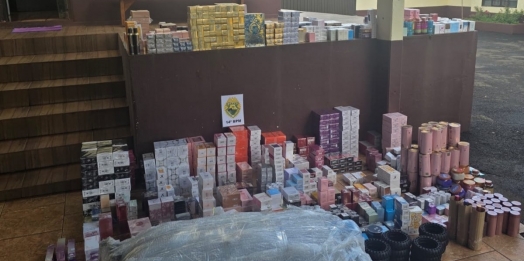 Polícia Militar apreende veículo carregado com mercadorias contrabandeadas em São Miguel do Iguaçu