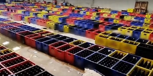 Polícia Militar do Paraná apreende cerca de 18 mil garrafas de cerveja falsificada