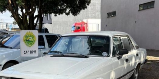 Polícia Militar recupera Opala com alerta de furto abandonado em estrada rural de Medianeira