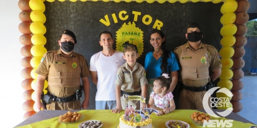 Policiais militares participam de aniversário de admirador mirim em Santa Helena