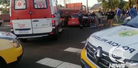 Policial militar fica ferida em acidente no centro de Santa Helena