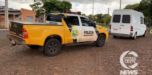 PRE de Santa Helena apreende Van com cigarros em Diamante D