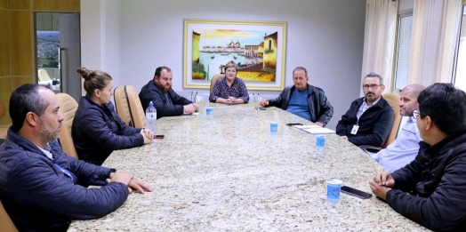 Prefeita de Itaipulândia recebe visita do Gerente Regional do IDR-Paraná
