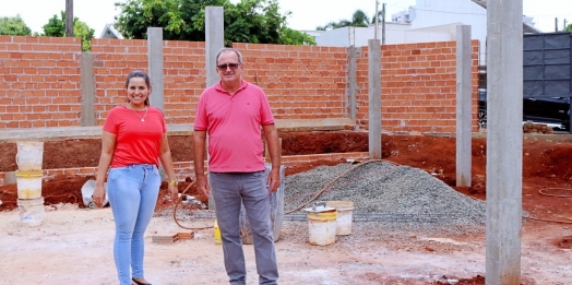 Prefeito em Exercício de Itaipulândia vistoria obras do estacionamento da Câmara de Vereadores