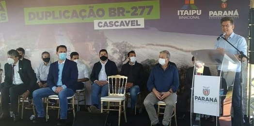 Prefeitos participam do lançamento de obras de duplicação em Cascavel