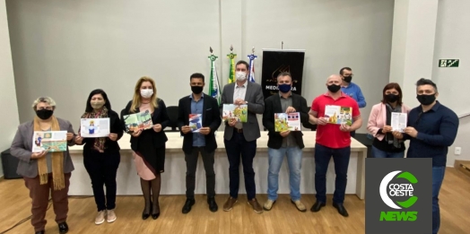 Prefeitura de Medianeira apresenta projeto e assina termo de compromisso para construção da Escola de Educação Infantil no Bairro Jardim Irene