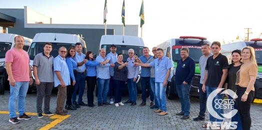 Serranópolis do Iguaçu entrega seis veículos novos para a população