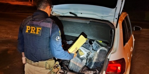 PRF apreende 100 quilos de maconha com adolescente na região Oeste