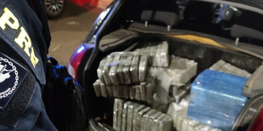 PRF apreende 211 kg de maconha em Santa Terezinha do Itaipu