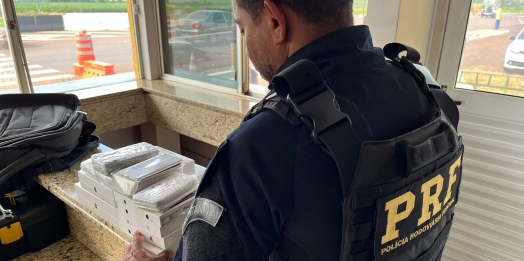 PRF apreende celulares escondidos junto ao corpo de três mulheres, em Santa Terezinha de Itaipu