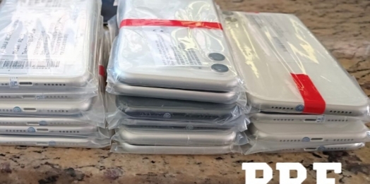 PRF apreende celulares escondidos junto ao corpo de uma mulher, em Céu Azul