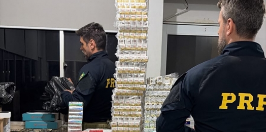 PRF apreende cerca de 4 mil caixas de medicamentos e anabolizantes na BR-277, em Santa Terezinha de Itaipu (PR)