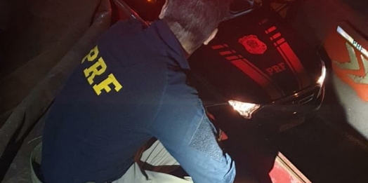 PRF apreende cigarros avaliados em R$ 2,2 milhões na região oeste