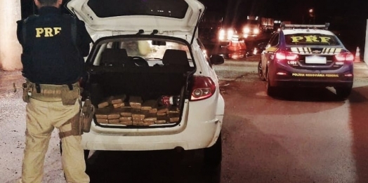 PRF apreende em um único dia duas cargas de drogas e outra de contrabando