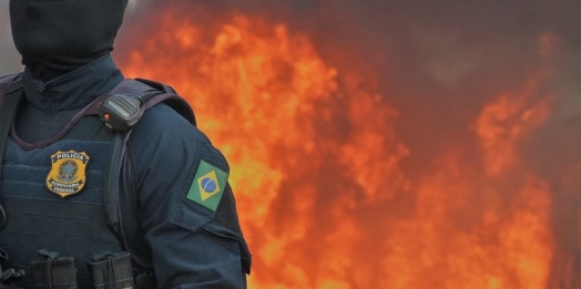 PRF apreende quase 300 quilos de maconha e mais de 180 celulares na região oeste do Paraná