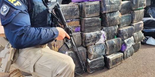 PRF apreende quase uma tonelada de maconha no Paraná
