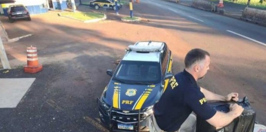 PRF apreende R$ 1 milhão em cigarros contrabandeados em Céu Azul