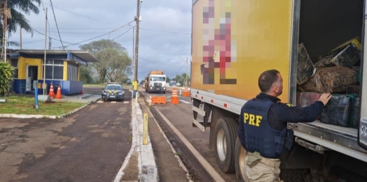 PRF apreende três toneladas de maconha em caminhão em Santa Terezinha de Itaipu