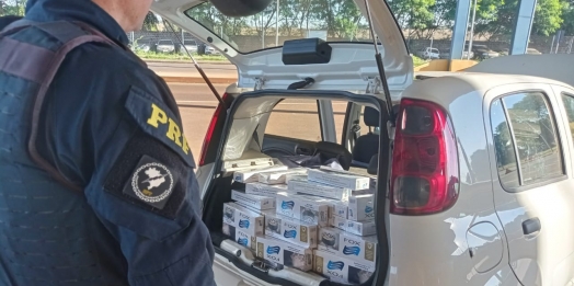 PRF apreende veículo carregado com cigarros