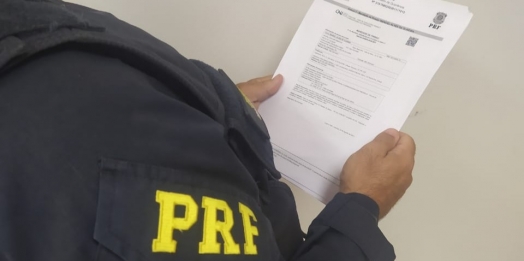 PRF prende fugitivo do sistema prisional, após usar documento falso durante abordagem, em Santa Tereza do Oeste