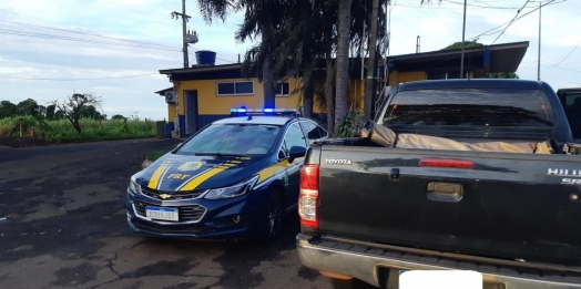 PRF recupera veículo roubado e clonado em Santa Terezinha de Itaipu