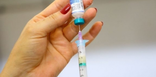 Primeiras vacinas contra Covid devem chegar ao Paraguai em fevereiro
