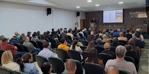 Produtores rurais de município do Oeste conhecem ações da Copel para ampliar a qualidade da energia
