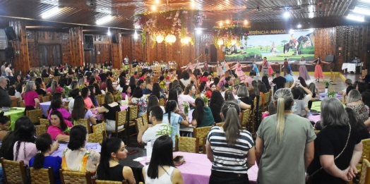 São Miguel do Iguaçu: profissionais da educação recebem homenagem do Governo Municipal