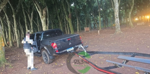 Rápida ação da PM resulta na recuperação de veículo e reboque em Pato Bragado