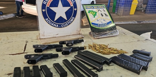 Receita Federal apreende armas e munições na Ponte da Amizade