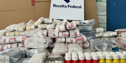 Receita Federal apreende cerca de 15 mil dólares em medicamentos