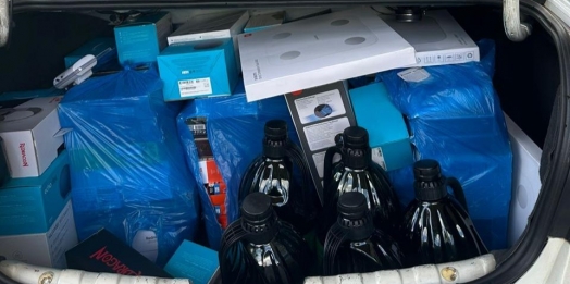 Receita Federal apreende cerca de 330 mil em mercadorias ilegais e drogas durante final de semana