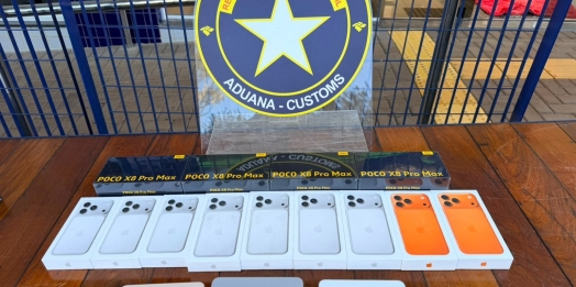 Receita Federal apreende cerca de R$ 90 mil em mercadorias durante fiscalização na BR-277