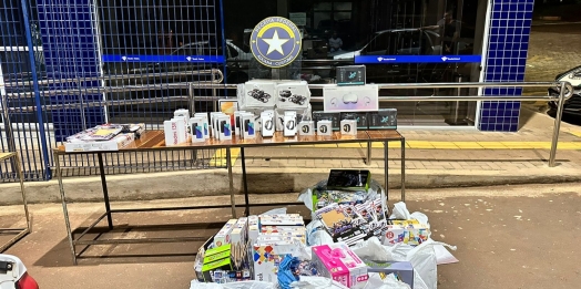 Receita Federal apreende cinco veículos na BR-277 contendo mercadorias descaminhadas