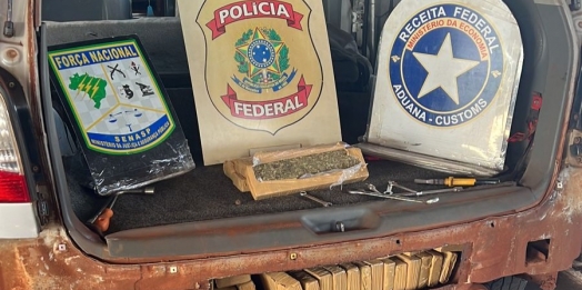 Receita Federal apreende grande quantidade de substancias análogas à maconha em carro na Aduana da Ponte Internacional da Amizade