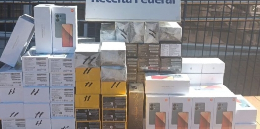 Receita Federal apreende veículo com mercadorias irregulares na BR 277